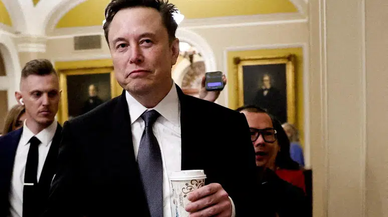 Elon Musk'tan yapay zeka kehaneti: Kontrol artık insanlarda olmayacak