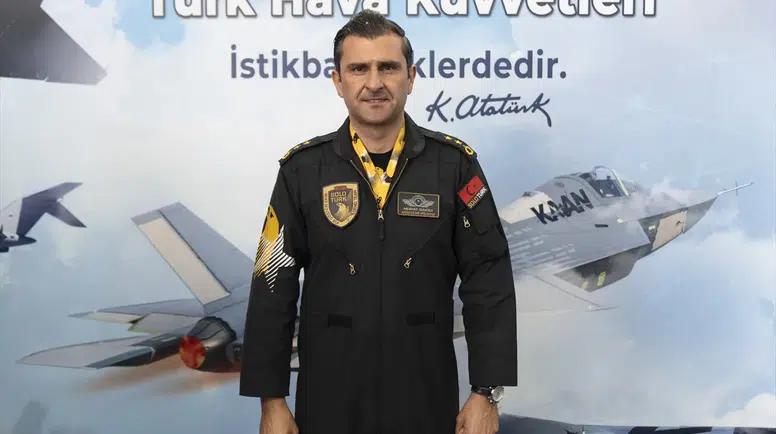 Gökyüzünün efendileri Şanlıurfa'da: Gençlerin hayallerine SOLOTÜRK imzası