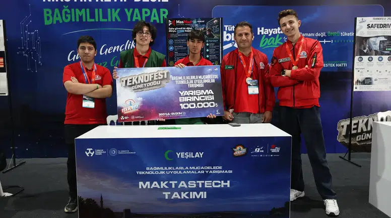 Gençlerden dijital bağımlılığa teknolojik kalkan: MasMad TEKNOFEST'te zirveye oturdu