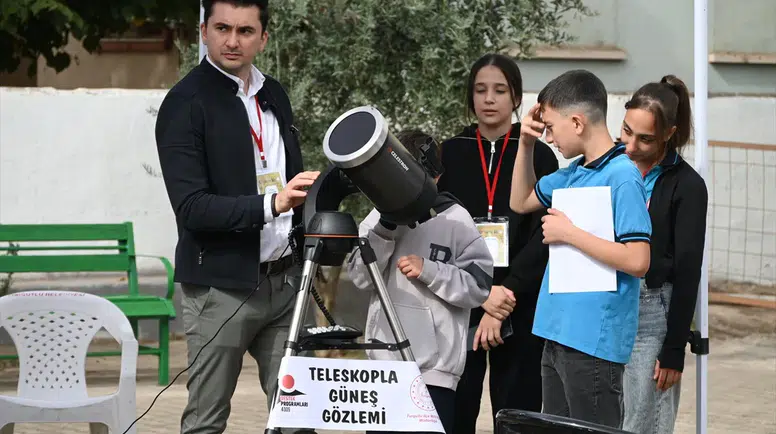 Ayla öğretmenin anısı bilimle yaşatılıyor: Mezun olduğu okulda anlamlı etkinlik