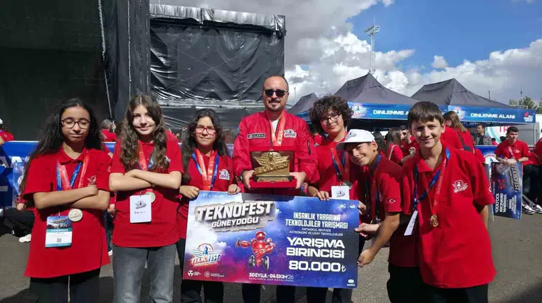 Balıkesir'in genç mucitleri TEKNOFEST'e damga vurdu: Dört büyük ödül birden