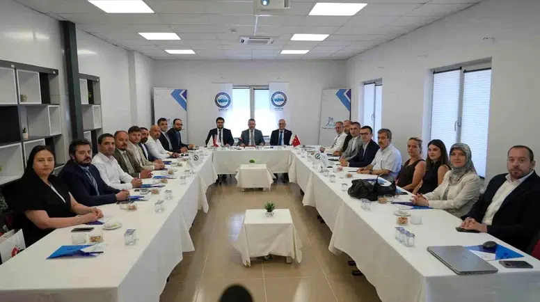 Karadeniz'in teknoloji rotası Karabük'te çizildi: Bölgesel güç birliği dönemi başlıyor