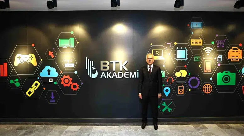 Genç teknoloji tutkunlarına müjde: BTK Akademi'den yaz dönemine özel ücretsiz eğitim seferberliği