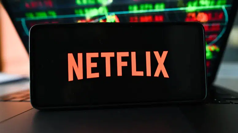 Ekran başında vakit geçirme süresi azalan Netflix’ten radikal hamle: Klasik televizyonculuğa dönüş sinyali