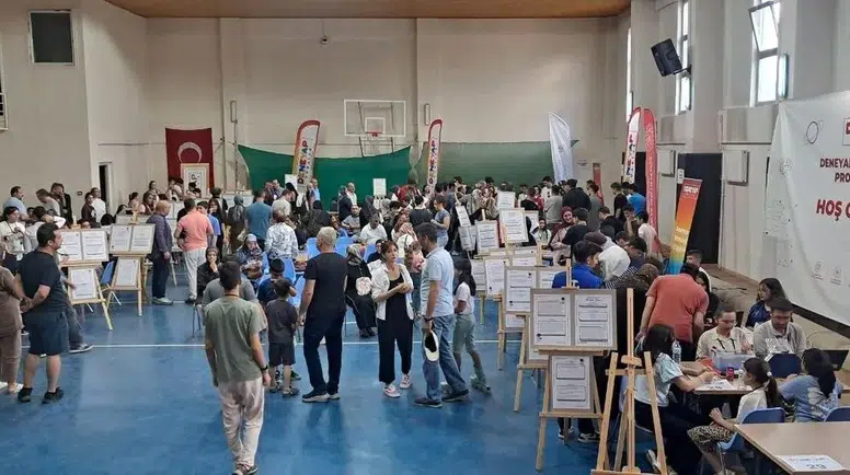 Geleceğin mühendisleri Erzincan'da buluştu: Uzay projeleri hayran bıraktı