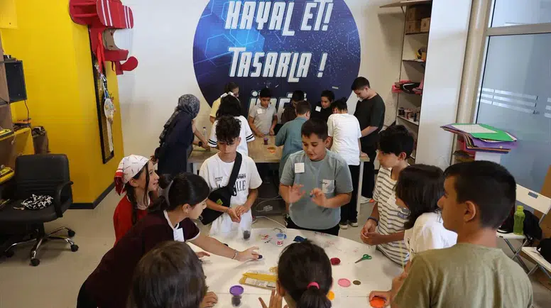 Geleceğin mucitleri iş başında: Kırıkkale'de teknoloji şöleni