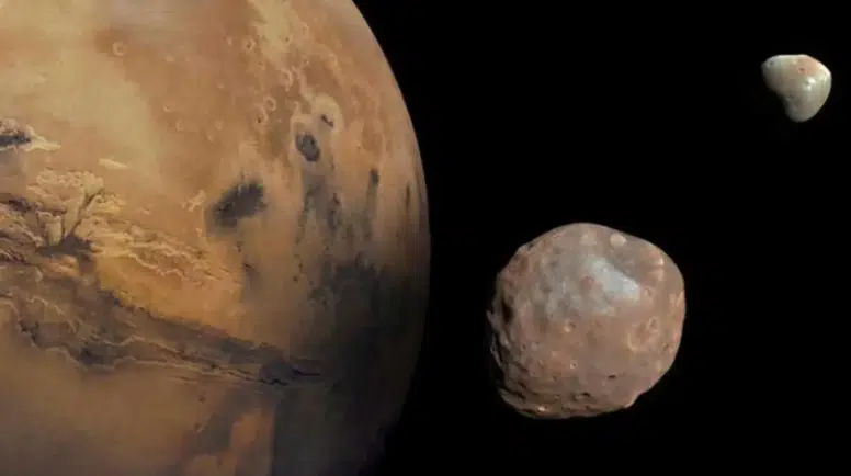 Deimos'un güney kutbundaki dev çukur tek çarpışmanın izi