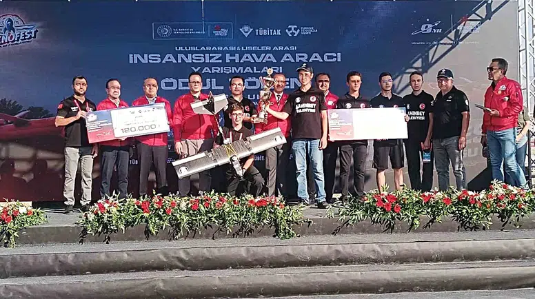 Eskişehirli genç mühendislerden TEKNOFEST'te büyük başarı