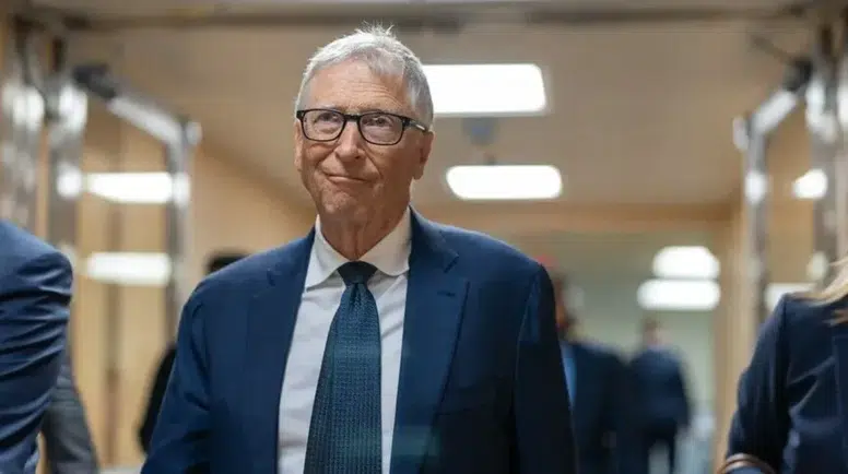 Bill Gates'ten yapay zeka için korkutan kehanet: 1 milyar insan risk altında