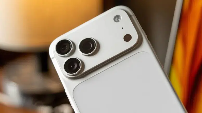 iPhone 18 Pro kullanıcılarının başı dertte: Ahizeden gelen tuhaf sesler endişe yarattı