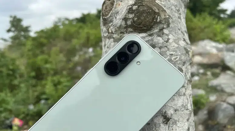 Akıllı telefon pazarında dengeler değişti: Samsung zirveyi bırakmıyor