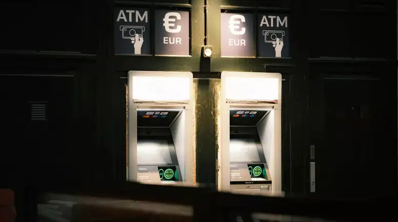 Yapay zeka ile dev vurgun: Banka başkanını ses klonlama tuzağıyla 95 milyon euro dolandırdılar