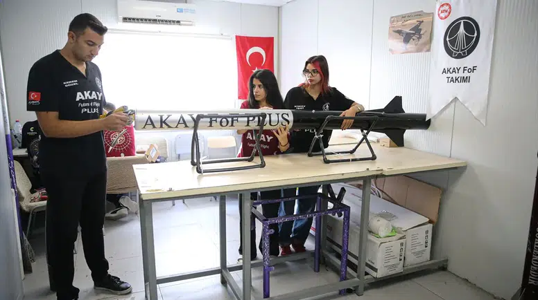 ATÜ'lü genç mühendislerin gökyüzü hedefi: Nefes ve Beren finalde