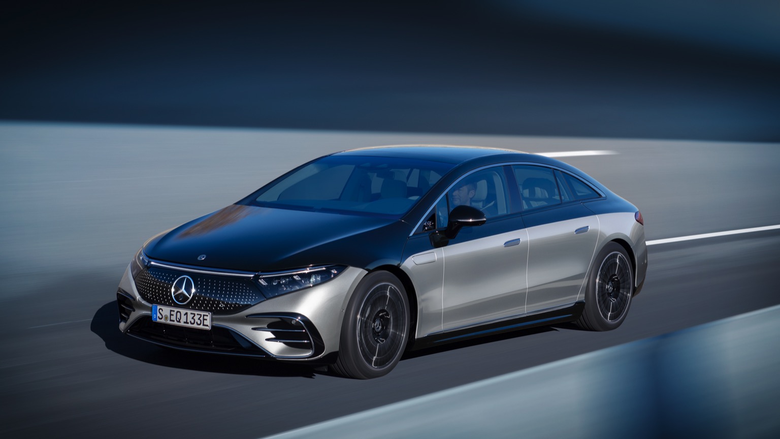 Mercedes_EQS_2021-01@2x