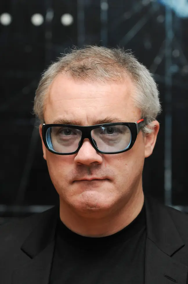 sinek thousand years sanat eseri (4)