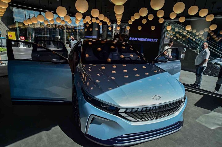 Togg sedan konsepti Zorlu Center’da vatandaşla buluştu! Yerli otomobile büyük ilgi 3