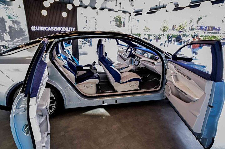 Togg sedan konsepti Zorlu Center’da vatandaşla buluştu! Yerli otomobile büyük ilgi 2