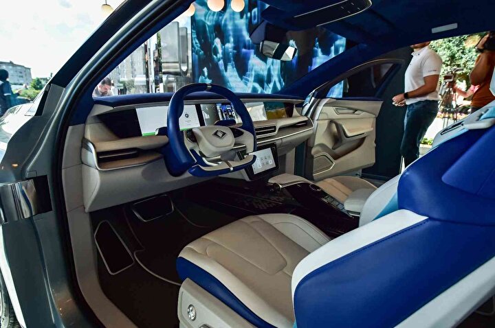 Togg sedan konsepti Zorlu Center’da vatandaşla buluştu! Yerli otomobile büyük ilgi 6