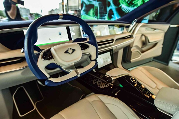 Togg sedan konsepti Zorlu Center’da vatandaşla buluştu! Yerli otomobile büyük ilgi 8