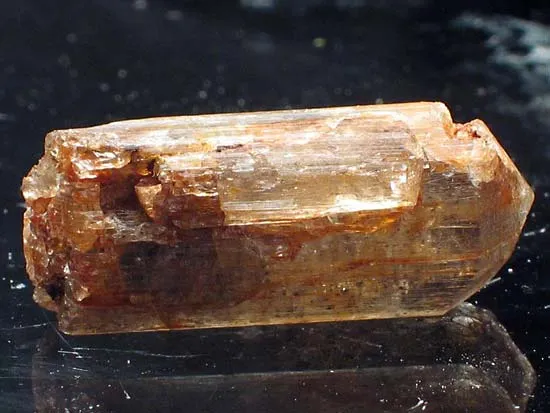 uv ışık altında renk değiştiren mineraller (2)