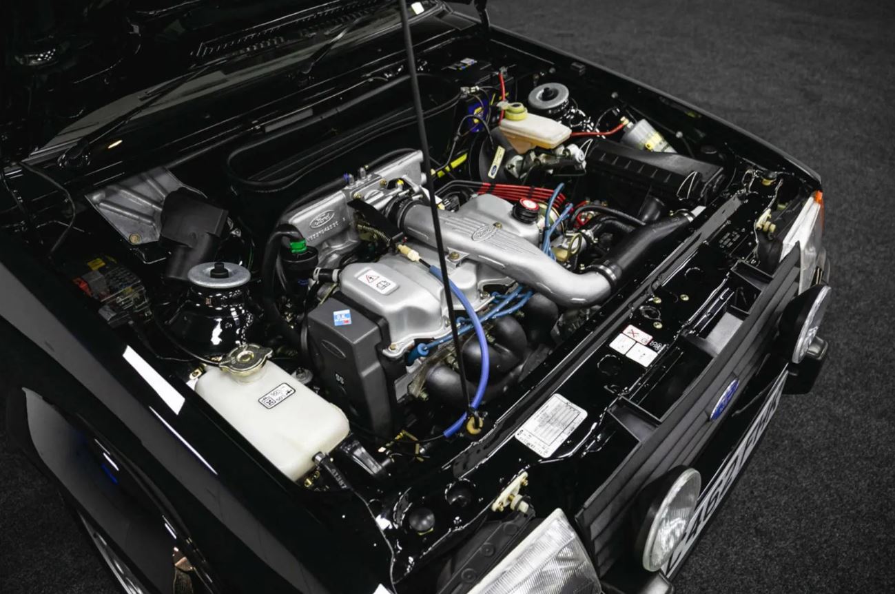 Prenses Diana'nın Ford Escort RS Turbo aracı satılıyor 5