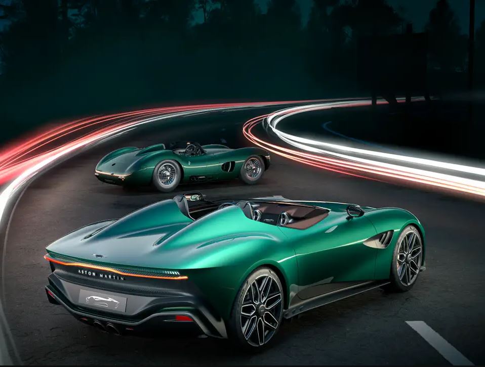 Tavanı ve ön camı olmayan Aston Martin DBR22 geçmişe bir saygı duruşu! 3