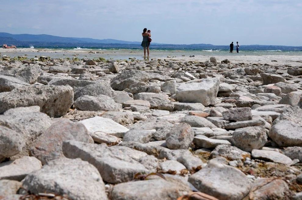 İtalya'nın en büyük gölü kuruyor! 2