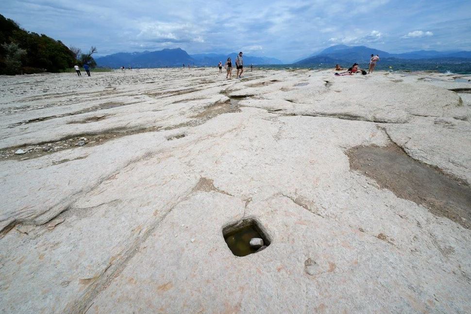 İtalya'nın en büyük gölü kuruyor! 7