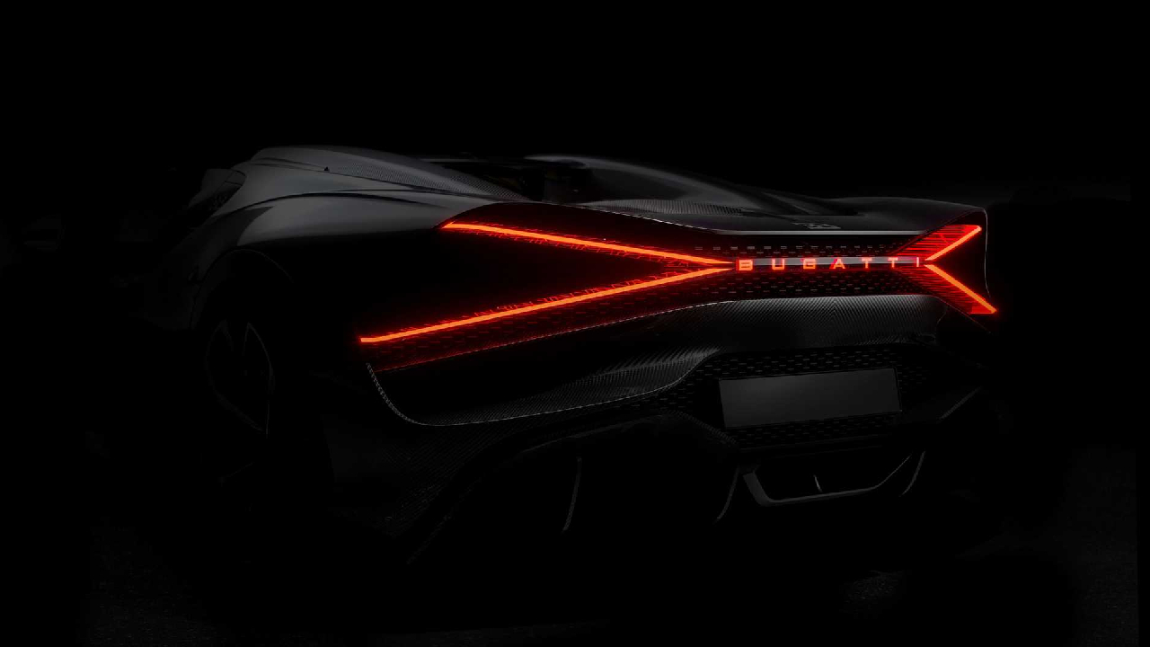 Bugatti,  1.600 beygire sahip dünyanın en hızlı roadster’ı Mistral'i tanıttı! İşte fiyatı ve özellikleri 11