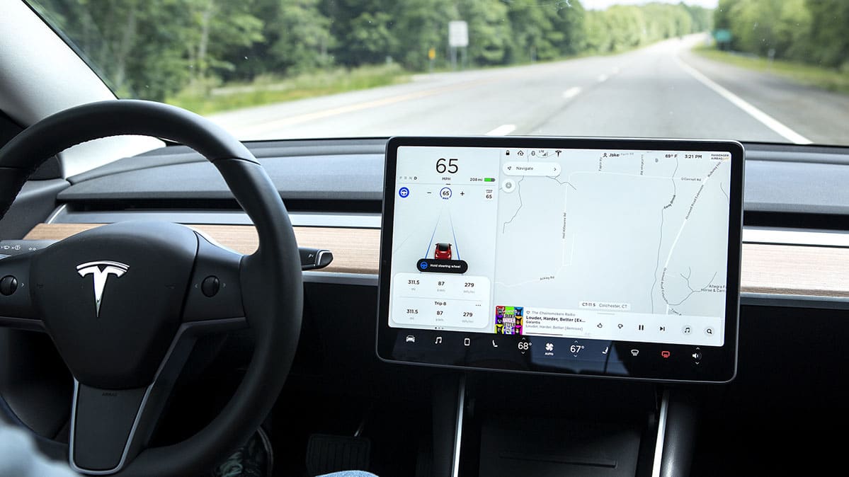 tesla otopilot (2)