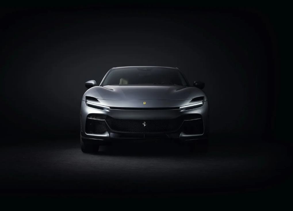 Ferrari yaparsa böyle yapar: V12 motorlu crossover Ferrari Purosangue tanıtıldı! 9