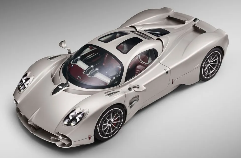 99 adet üretilecek akıl almaz fiyatıyla Pagani Utopia tanıtıldı: Çıkmadan tükendi 11