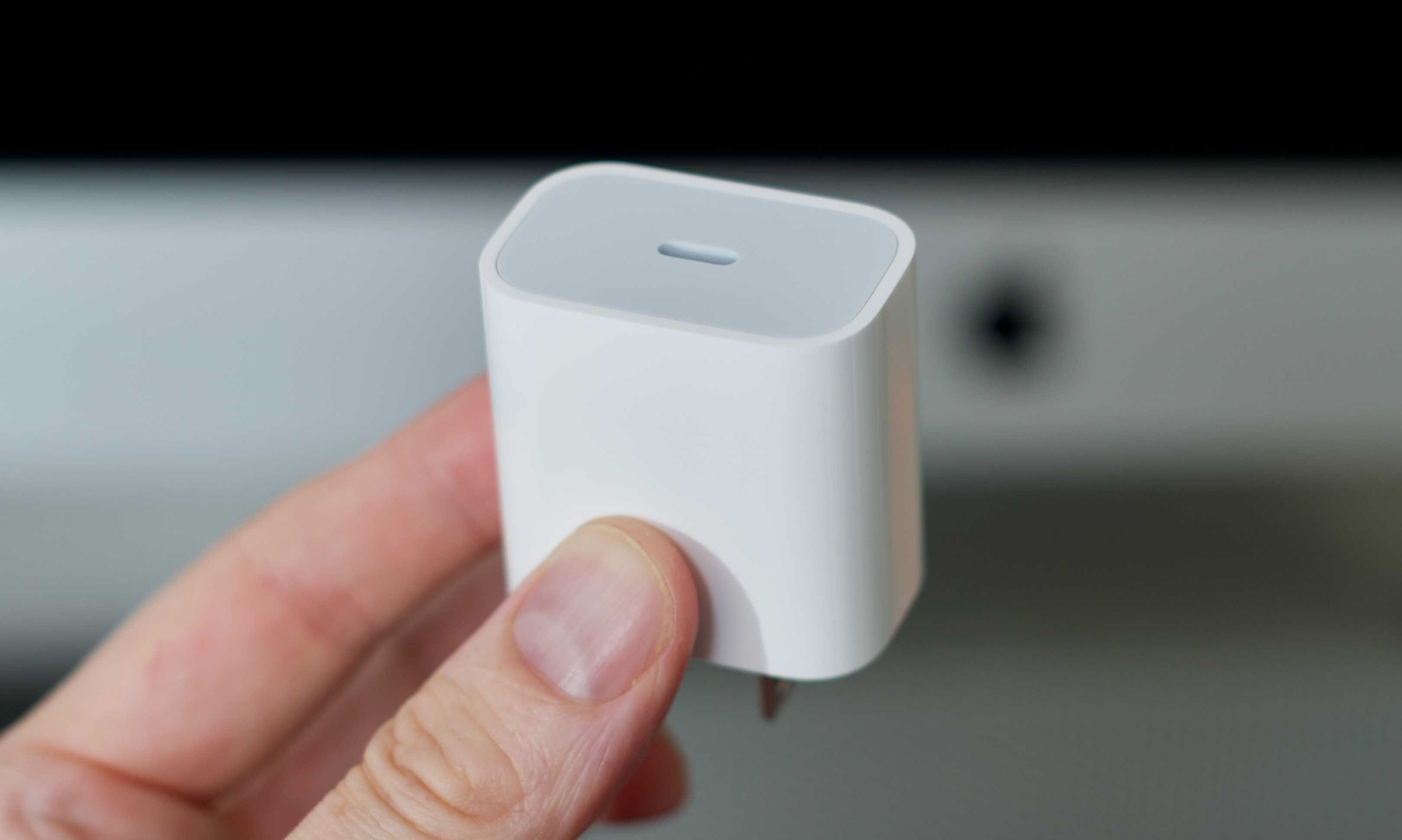 resized_ec4c6-7f710a7fiphone11proadapter100811752orig2