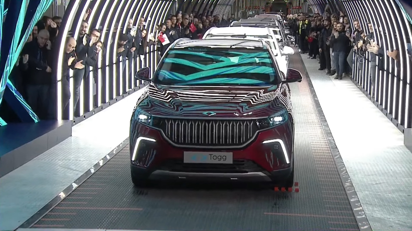 Yerli otomobil Togg banttan indi! İşte Gemlik fabrikası açılış töreninden gurur dolu anlar 2