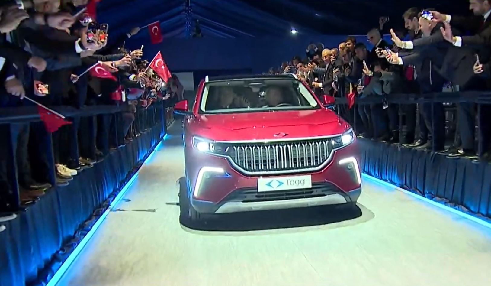 Yerli otomobil Togg banttan indi! İşte Gemlik fabrikası açılış töreninden gurur dolu anlar 9