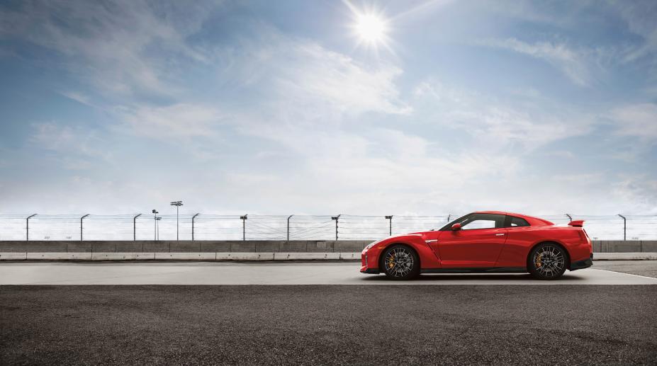 Godzilla geri dönüyor: 2023 Nissan GT-R görücüye çıktı! İşte fiyatı ve özellikleri 2