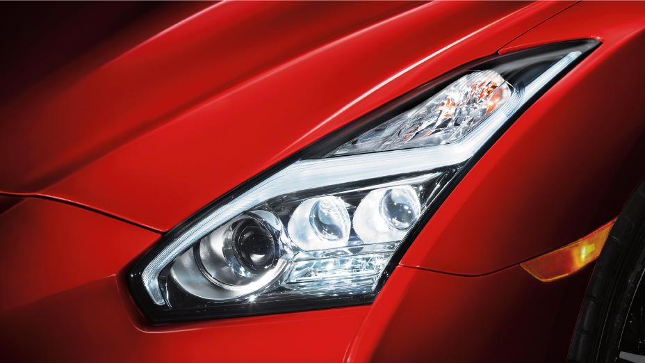 Godzilla geri dönüyor: 2023 Nissan GT-R görücüye çıktı! İşte fiyatı ve özellikleri 8