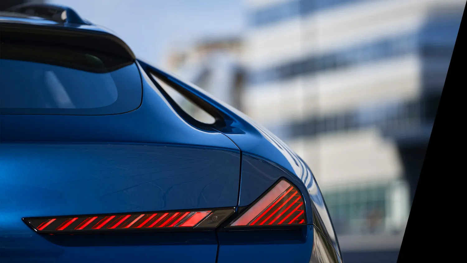 2000 beygir gücündeki elektrikli SUV Drako Dragon tanıtıldı 6