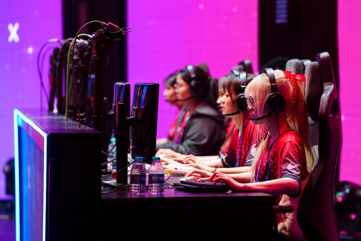 8c03a6d1-a919-4323-aee9-be8aed743bff