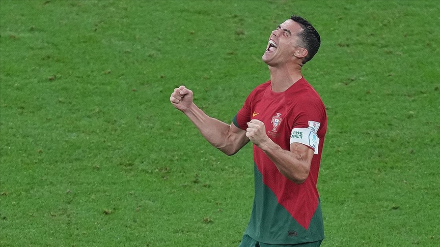 Cristiano Ronaldo'nun tartışmalı transfer haberleri sonrasında sosyal medyaya tepkiler yağdı! 2