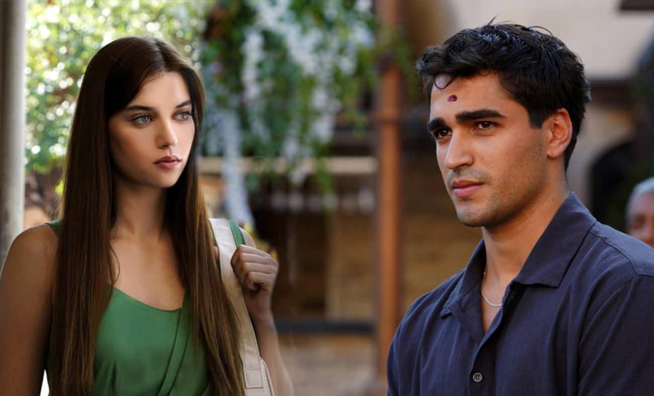 yali-capkini-dizisi-nerede-cekiliyor-yali-capkini-dizisindeki-yalinin-adi-nedir-1666787740-7843