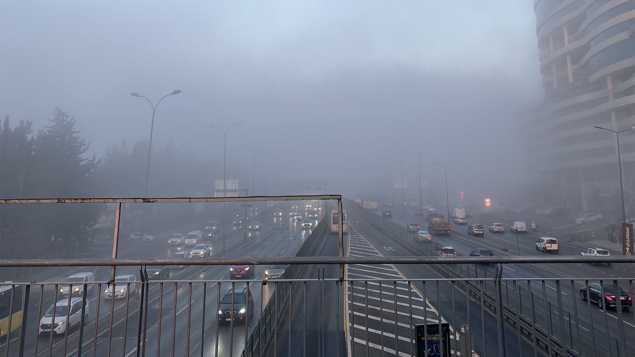 İstanbul adeta Silent Hill'e dönüştü: Yoğun sis ortaya bu manzaraları çıkardı 4