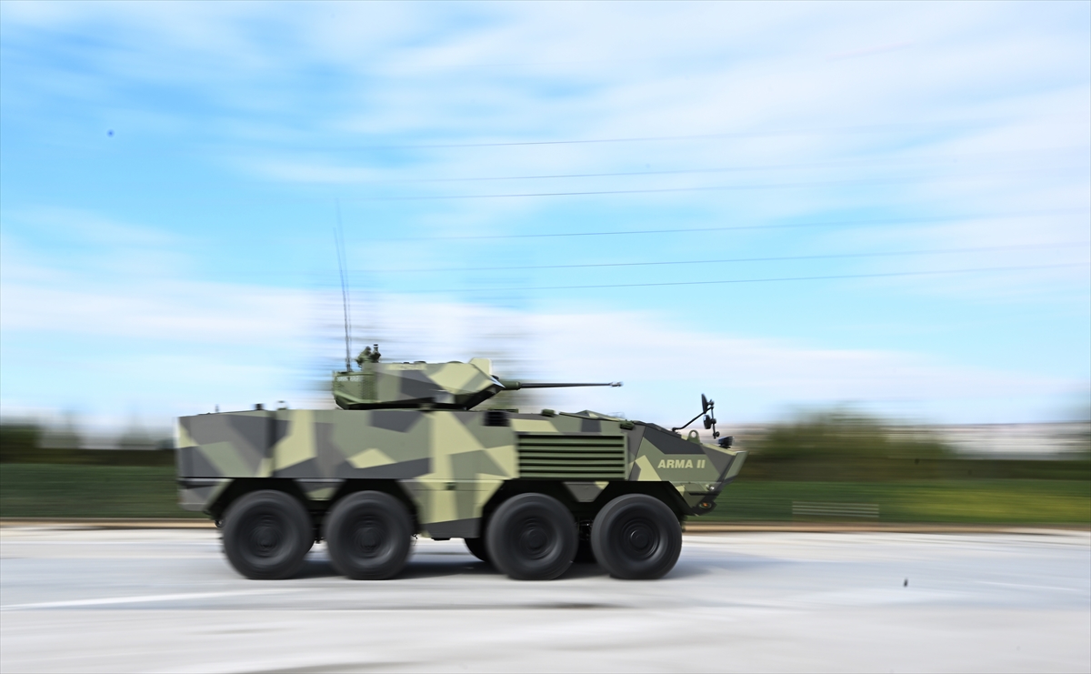 arma II otokar(2)