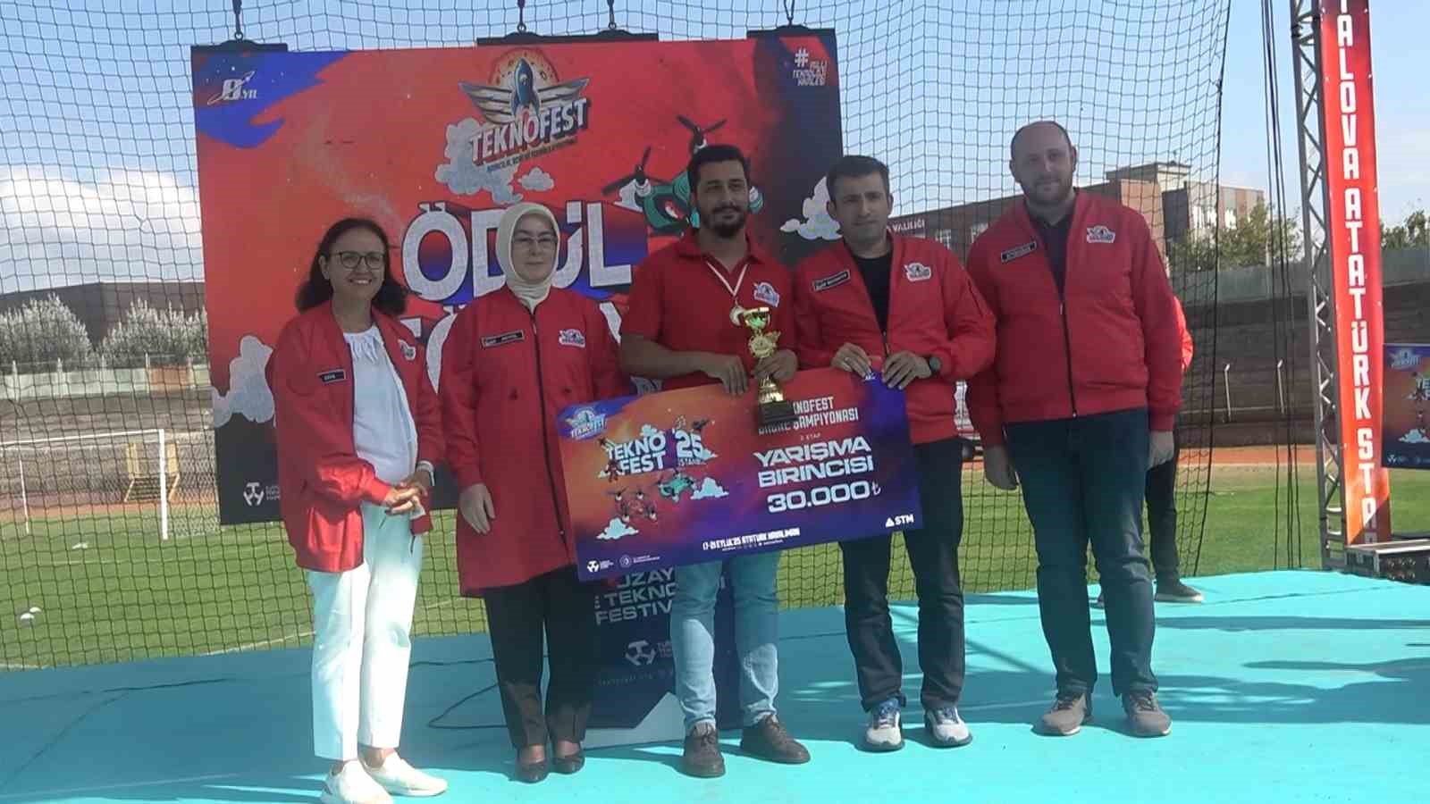 selcuk-bayraktar-next-sosyal-dunyaya-damgasini-vuracak