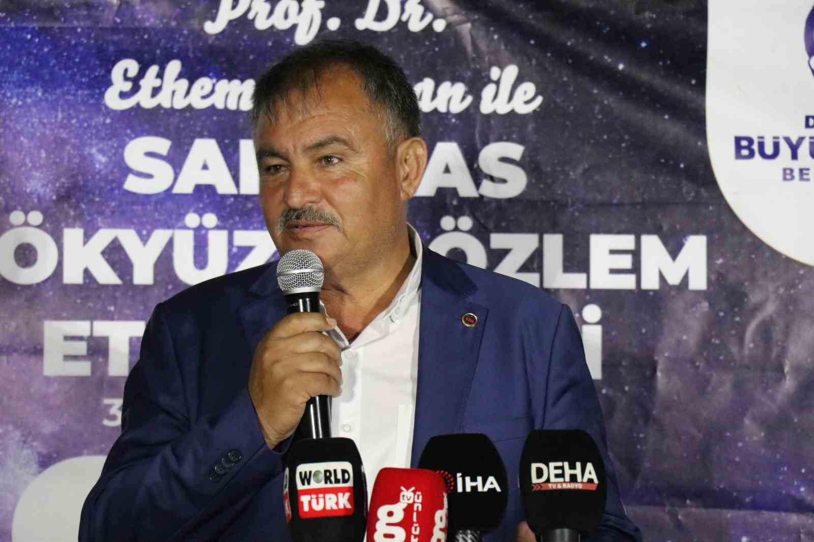 uzay-meraklilari-beyagac-topuklu-yaylasinda-gokyuzunun-derinliklerini-kesfediyor